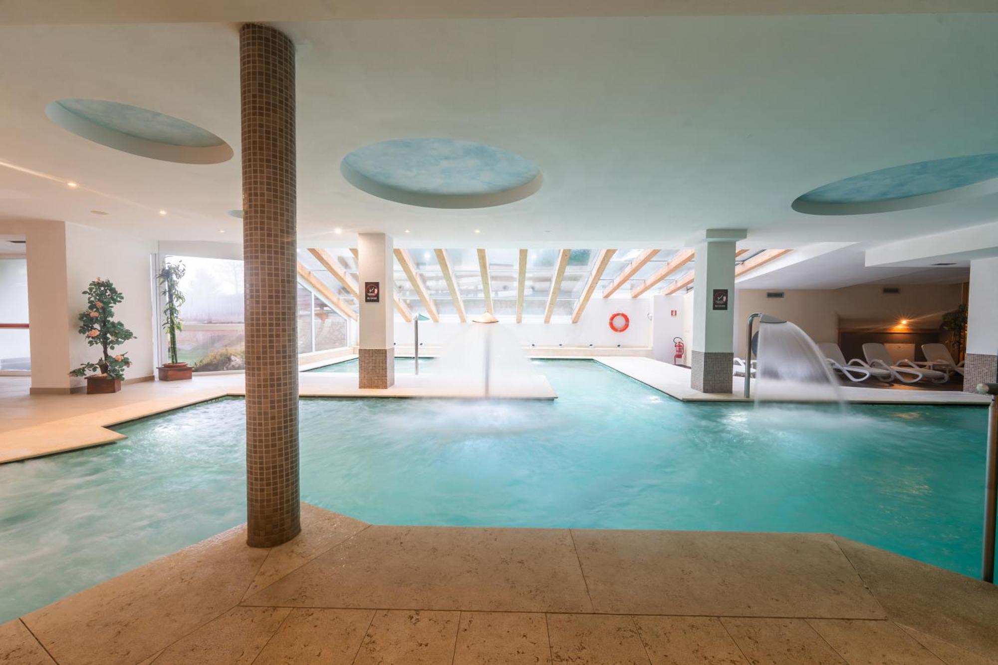 Alpine Mugon Hotel Vason Eksteriør bilde