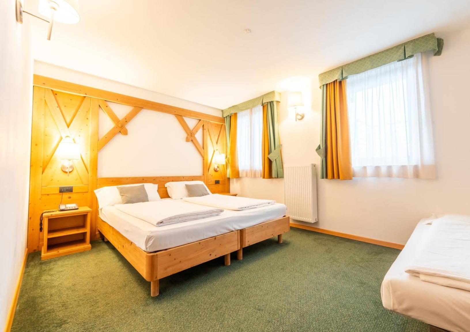 Alpine Mugon Hotel Vason Eksteriør bilde