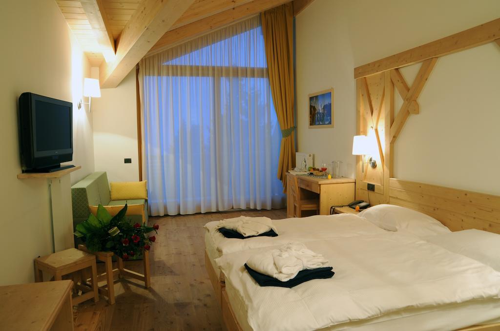 Alpine Mugon Hotel Vason Eksteriør bilde